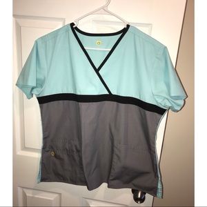 NWOT WonderWink Teal Black and Grey Scrub Top